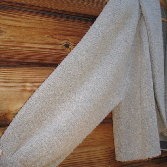 St. John Beige Wool Blend Textured Knit Cardigan Jacket - Picture 3 of 8